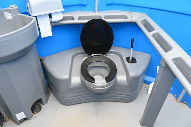 Best Portable toilet rental cost  in Leetonia, OH